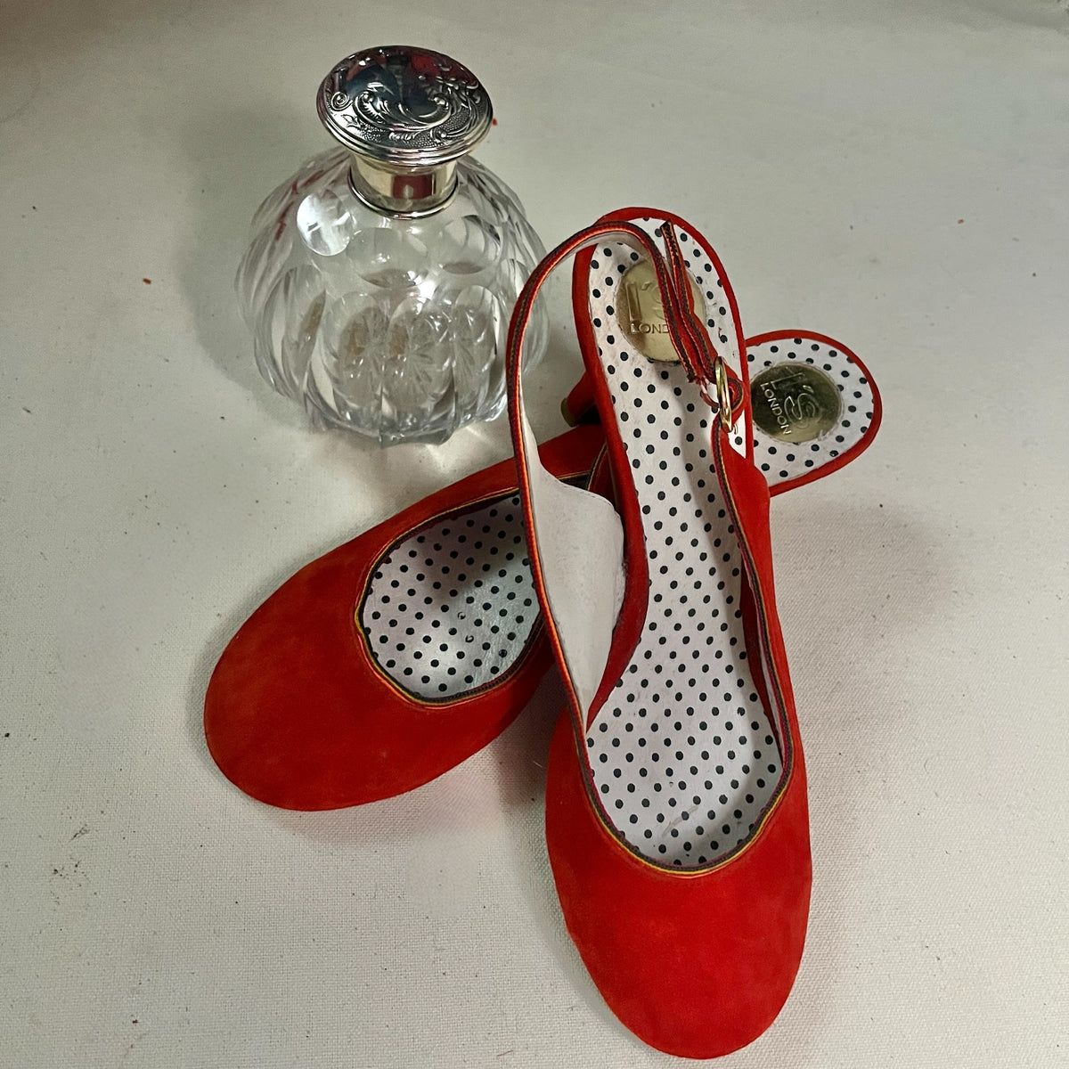 Zapatos de ante rojos