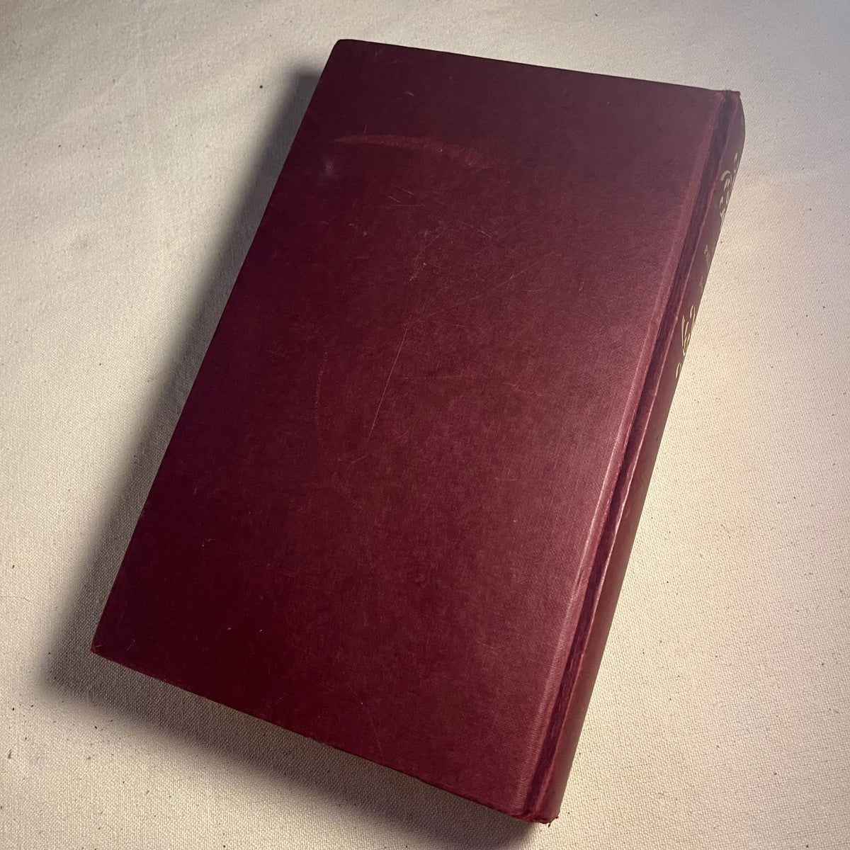 Biografía de Lord Palmerston por Jasper Ridley, encuadernada en tela granate con estampación dorada
