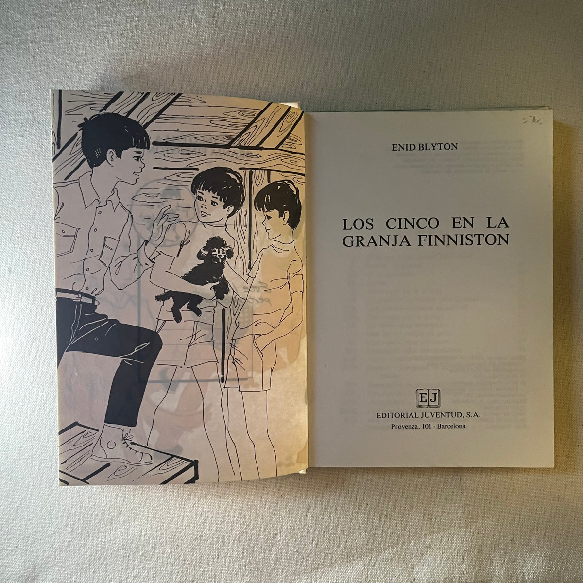 Los cinco en la granja Finniston