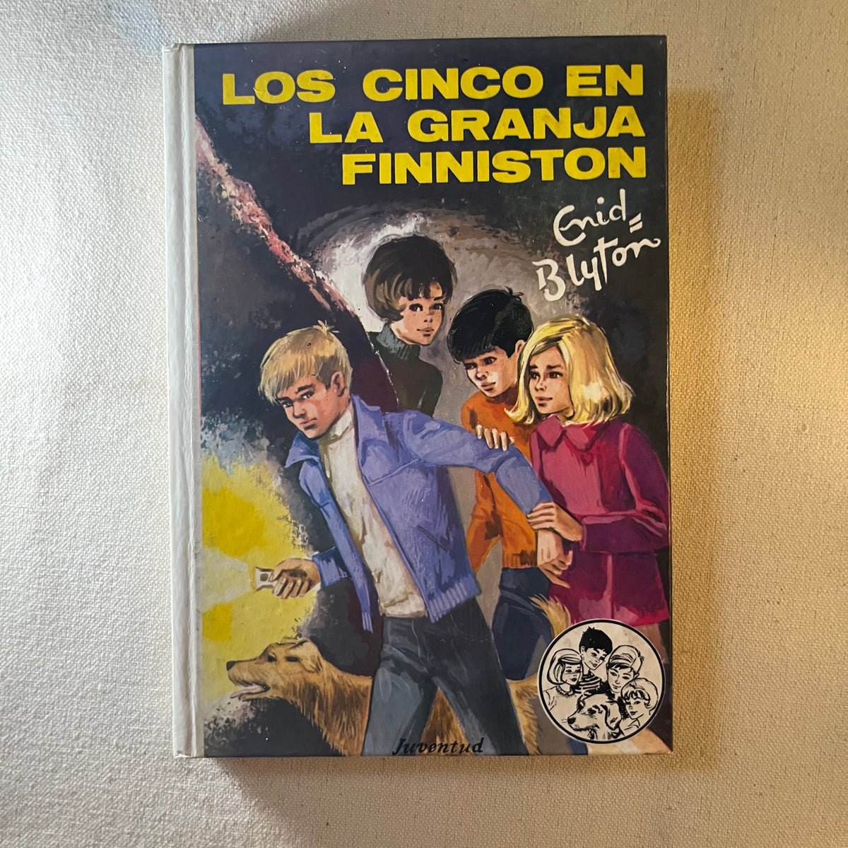 Los cinco en la granja Finniston