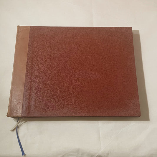 Álbum de cromos de Cigarros Susini con tapas granates
